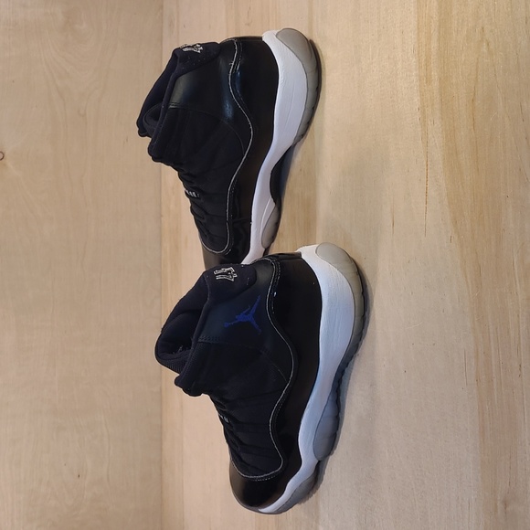 Air Jordan 11 Retro Space Jams 2016 Black Purple Shoes 378038-008 - Picture 5 of 10